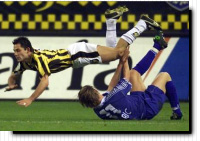 Victor Sikora vliegt door de lucht